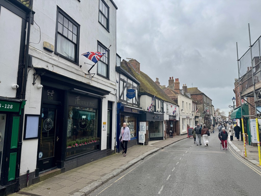 Lot: 46 - PERIOD COMMERCIAL AND RESIDENTIAL HIGH STREET INVESTMENT - View along the High Street